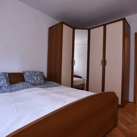 Appartement Spacious Colorful In Bohemian District *